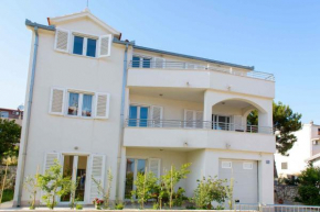 Two-Bedroom Apartment in Okrug Gornji III